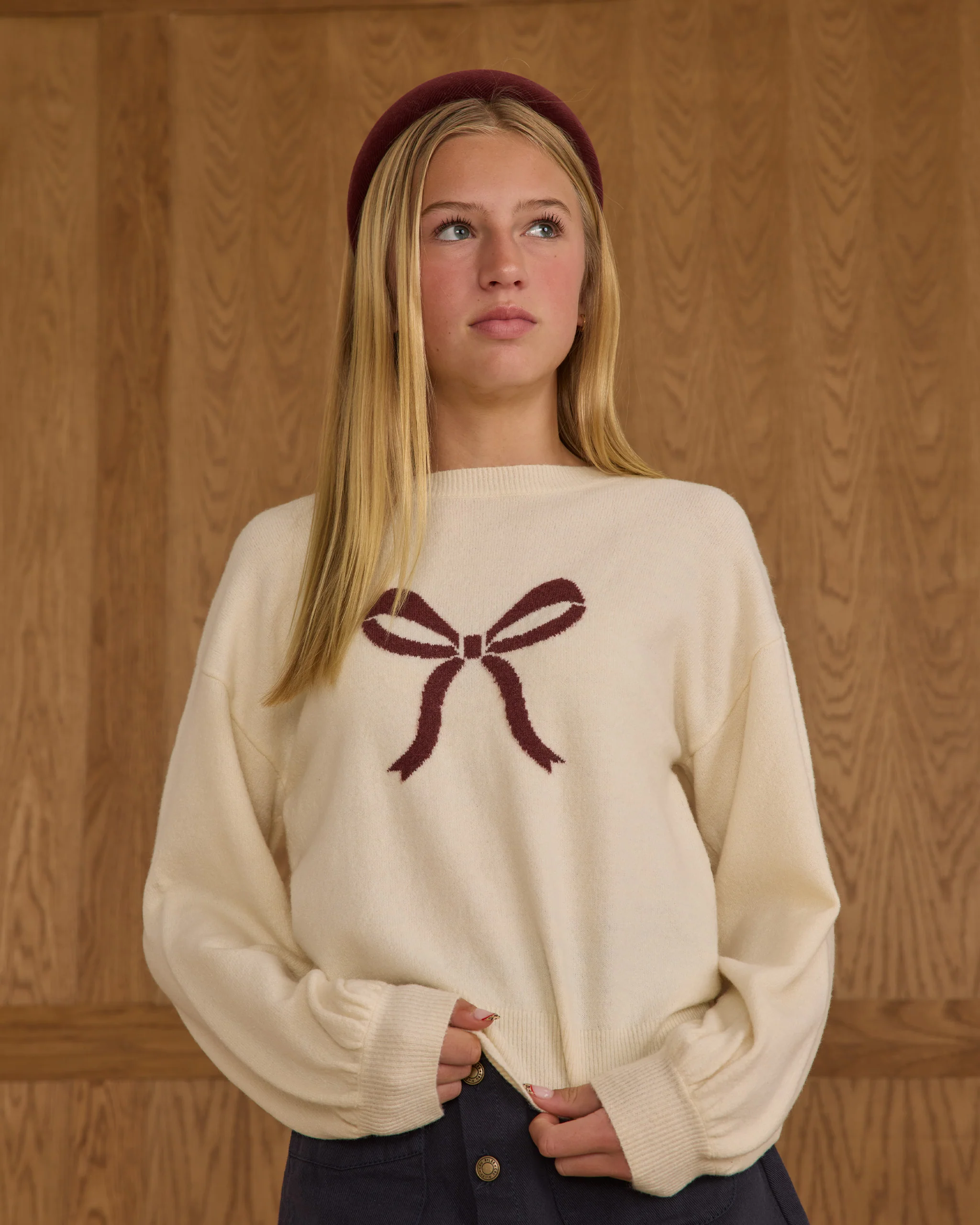 Teen Aspen Sweater Bow 2